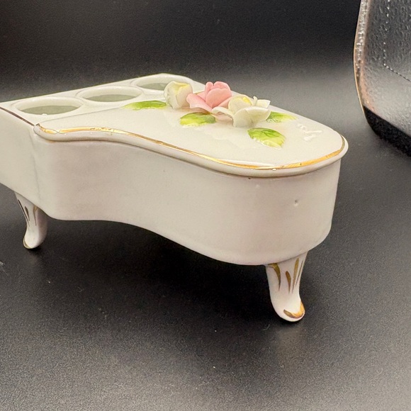 Vintage DeVilbiss Ceramic Floral Piano W/Gold Accents Candle Holder Trinket Box - Picture 11 of 16